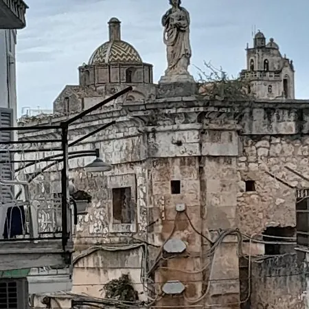 La Cupola אוסטוני